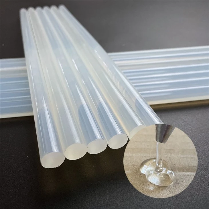 Stick de lipici termofuzibil